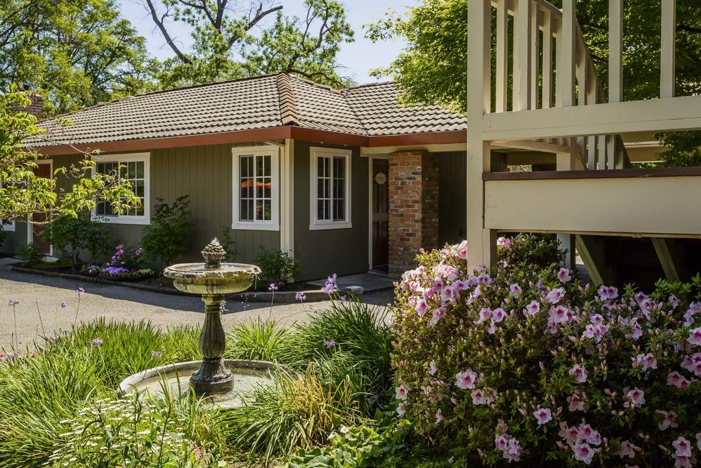 The Jack London Lodge Glen Ellen Exterior photo