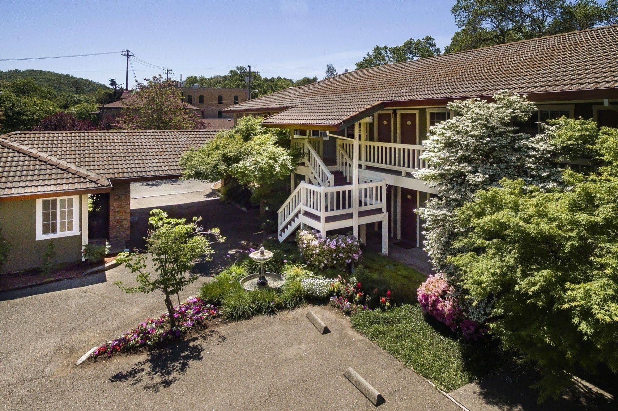 The Jack London Lodge Glen Ellen Exterior photo